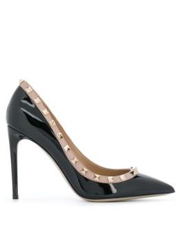 Rockstud pumps