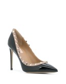 Rockstud pumps