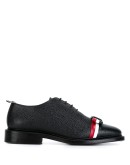Wholecut tricolour bow shoe