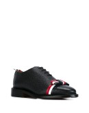 Wholecut tricolour bow shoe