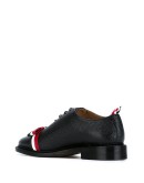 Wholecut tricolour bow shoe