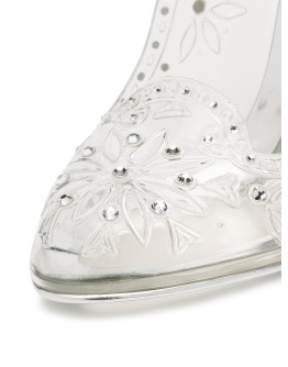 cut-out flower pumps