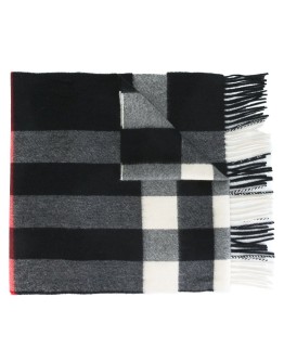 The Large Classic Cashmere Scarf in Check