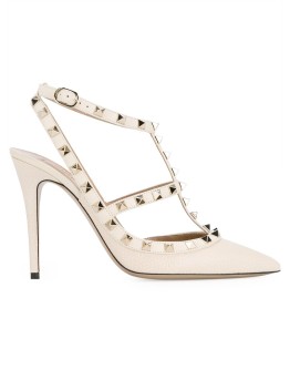 Rockstud pumps