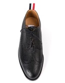 Classic Longwing Brogue Flat In Black Pebble Grain