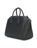 Antigona tote