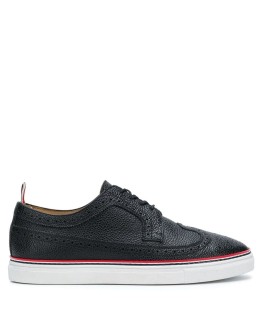 piped-trim textured brogues