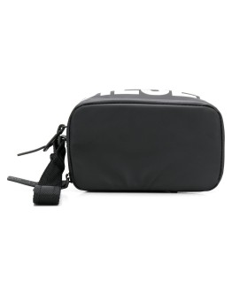 zipped beauty case
