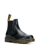 elasticated side panel boots