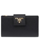 medium wallet