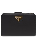 medium logo wallet