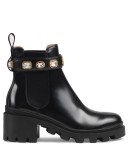 Leather ankle boot with belt