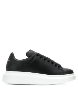 Oversized low-top sneakers