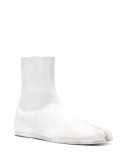side-zip Tabi boots