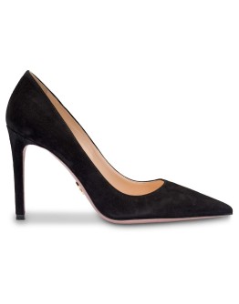 classic pumps