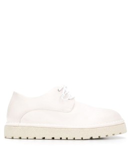 lace-up shoes