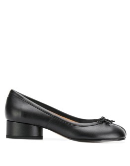 low heel tabi pumps