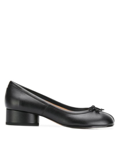 low heel tabi pumps