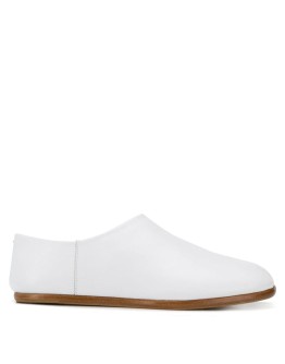 Tabi slippers