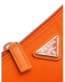 Vela pouch