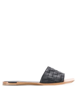 square toe Intrecciato slides
