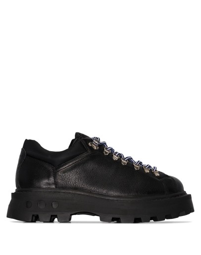 F107 low tracker boots
