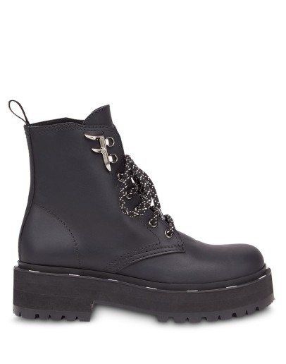 FFreedom biker-style boots
