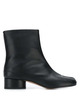 Tabi ankle boots