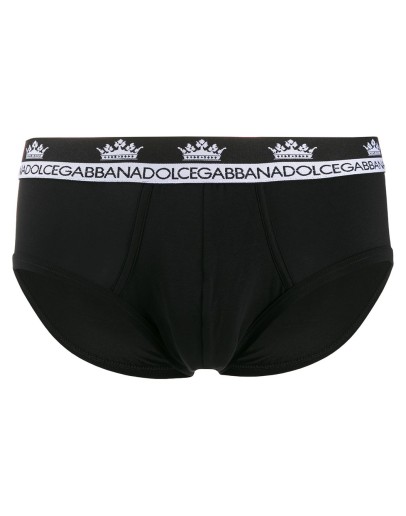 contrasting crown and brand logo briefs