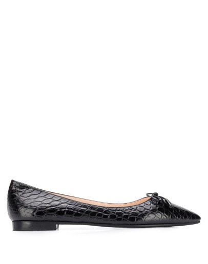 pointed toe ballerinas 