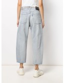 Barrel jeans