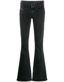 flared leg jeans