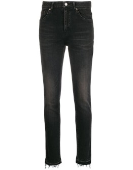 stonewashed skinny jeans