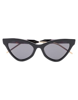 cat-eye tinted sunglasses