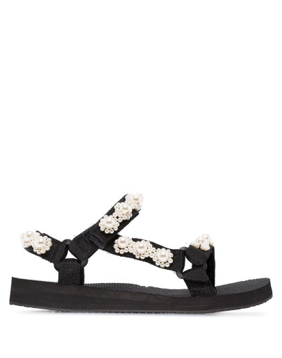 pearl-embellished sandals
