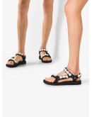 pearl-embellished sandals