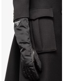 logo plaque gloves