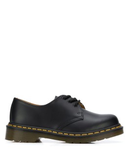 lace-up low heel shoes