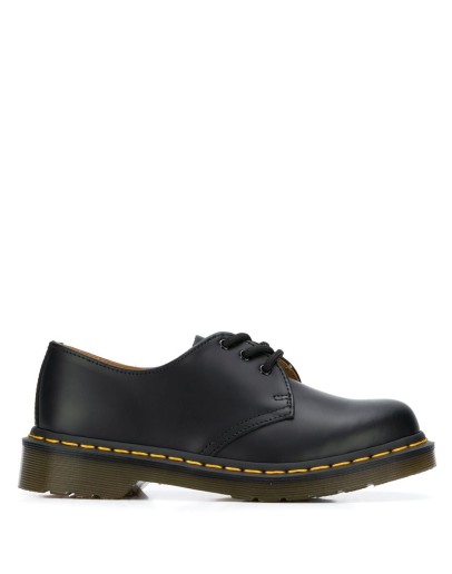 lace-up low heel shoes