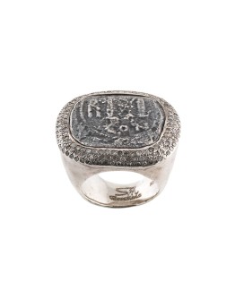 Vernise grey-diamond cocktail ring