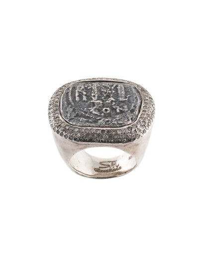 Vernise grey-diamond cocktail ring