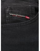 knee-lengh denim shorts