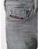 Sleeker mid-rise slim-fit jeans 