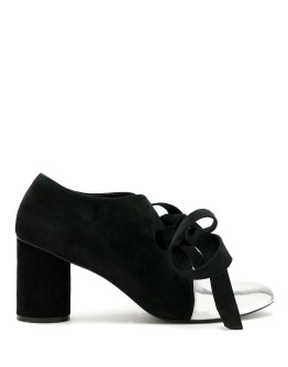 cap toe tied pumps