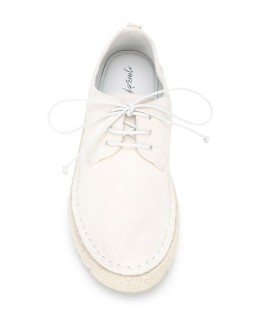 lace-up shoes