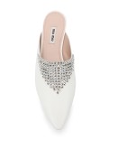 pointed slippers
