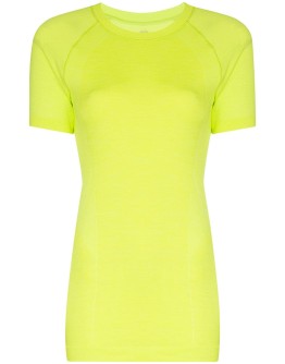 Athlete seamless workout T-shirt