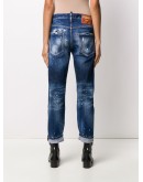turn-up distressed jeans 
