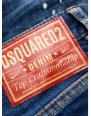 turn-up distressed jeans 