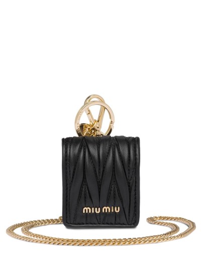 matelassé lanyard AirPods case
